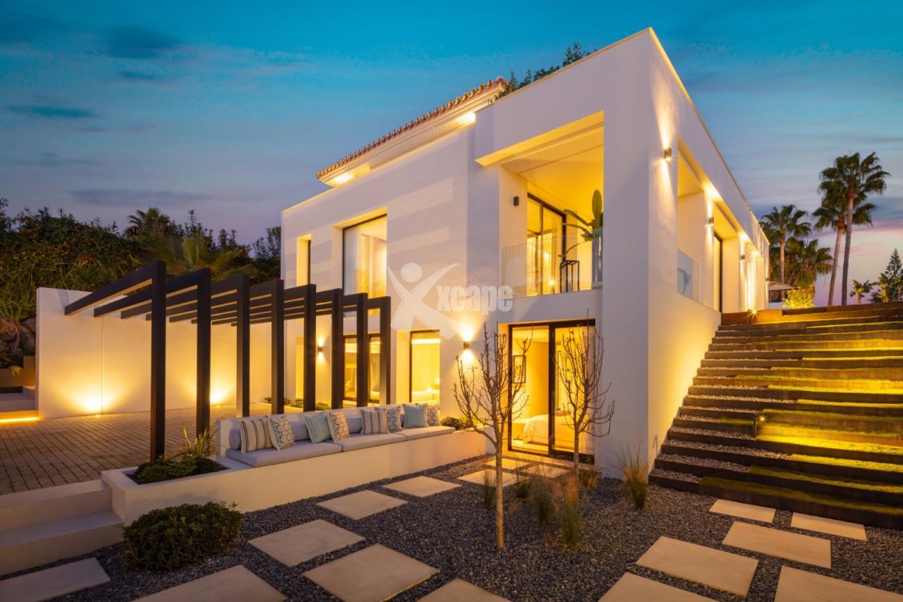 Beautifully Renovated Modern Villa Nueva Andalucia (2)