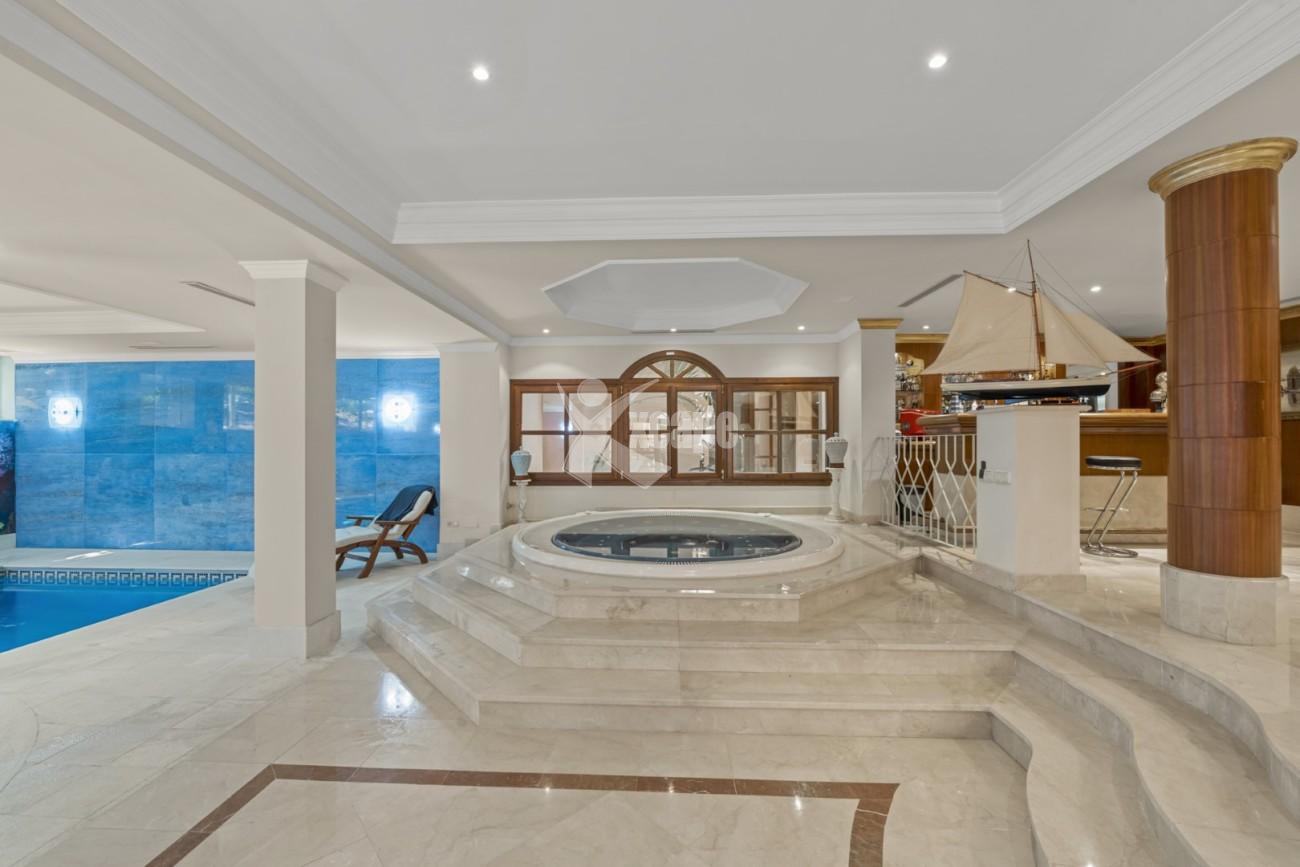 Luxury Villa for sale Nueva Andalucia (39)