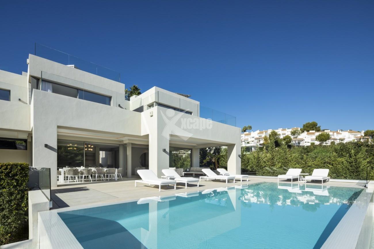 Modern Villa Nueva Andalucia Marbella (1)