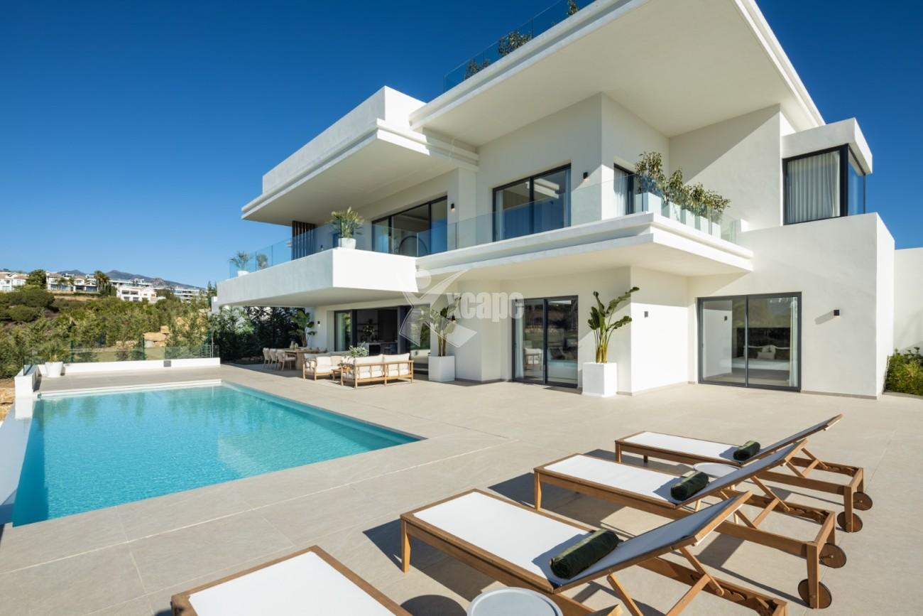 New Modern Villa East Estepona (25)