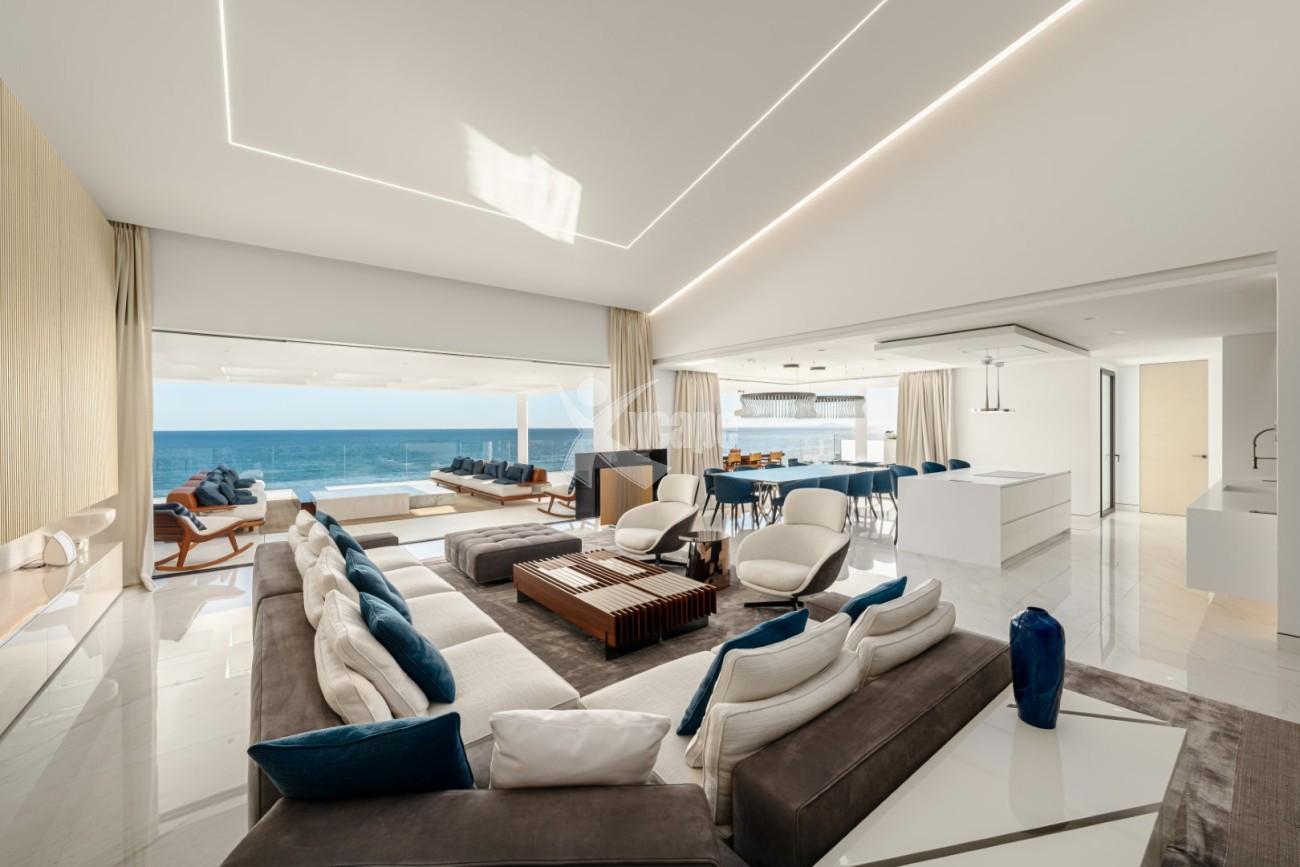 Luxury Beachfront Penthouse Southern Spain  (10)