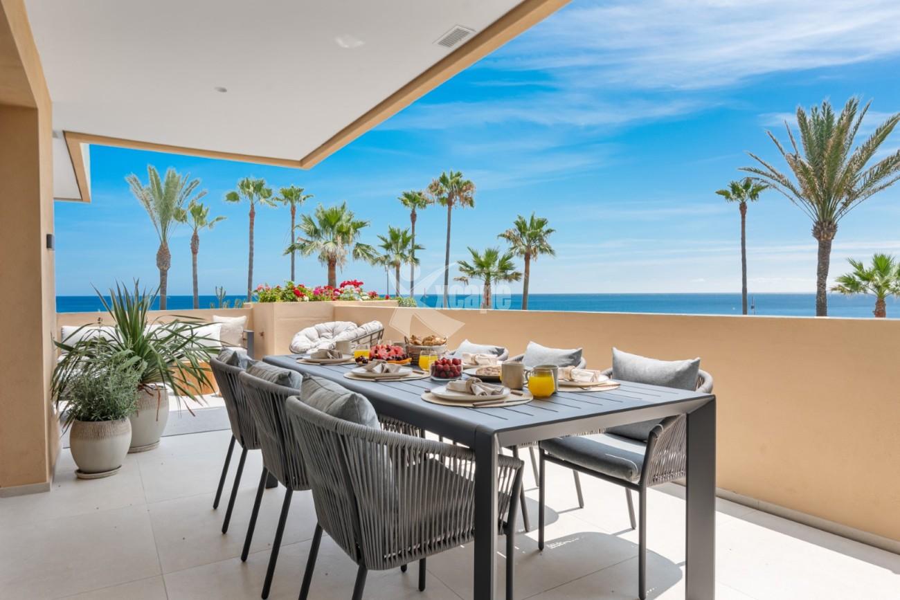 Beachfront Luxury Apartment Estepona (2) (Grande)
