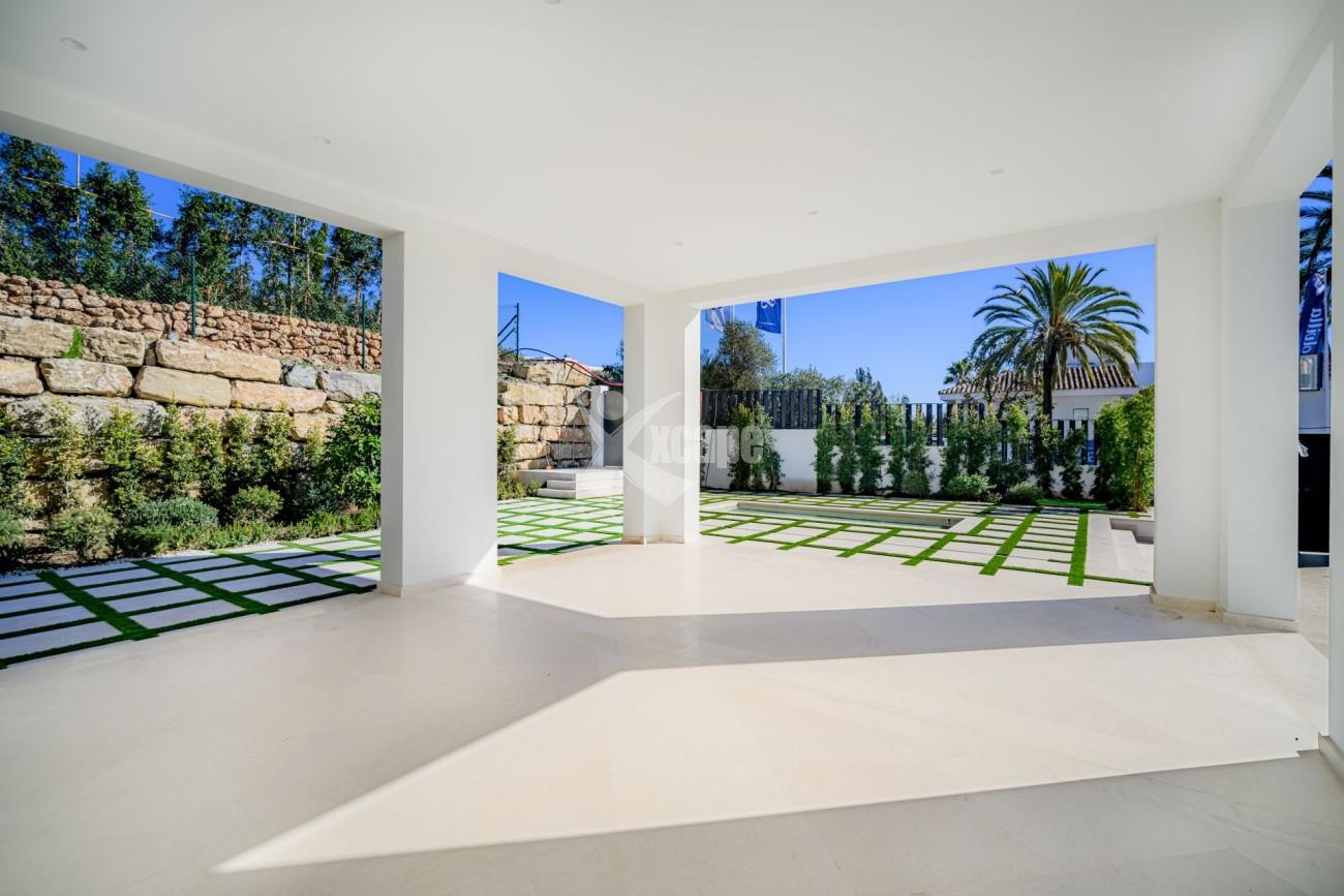New Elegant Villa Nueva Andalucia Marbella (15)
