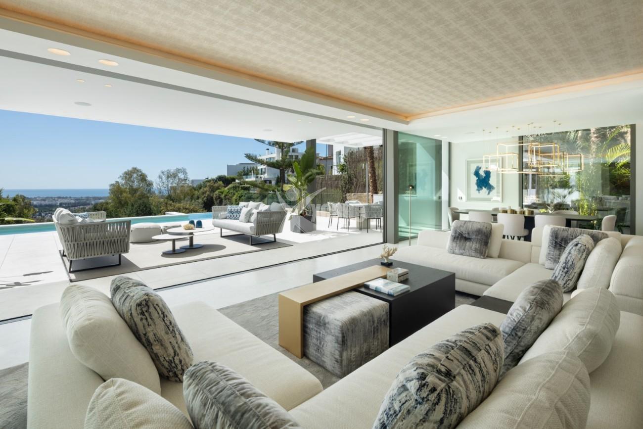 Stunning Modern Villa in Benahavis Spain (11)