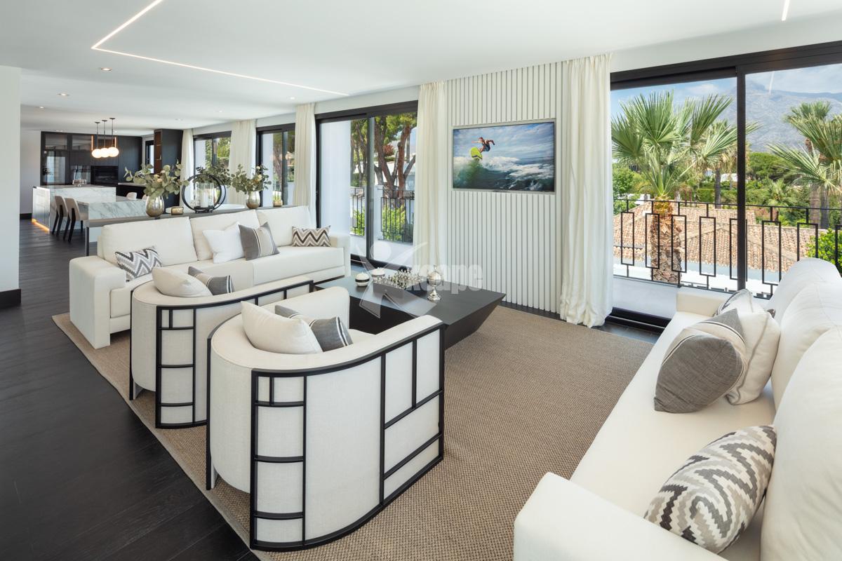Amazing Pool Modern Villa for sale Nueva Andalucia (21)