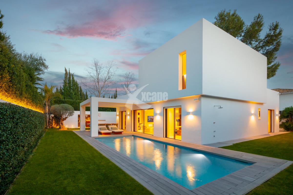 New Modern Villa near Golf Marbella (24)
